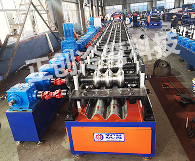 蘇州巖棉夾芯板 廠家定制